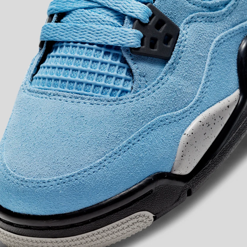 Air Jordan 4 Retro University Blue
